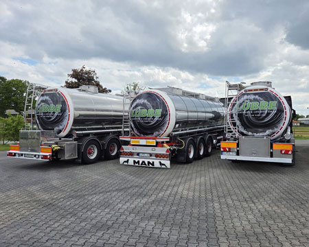 Rückansicht unserer LKW's